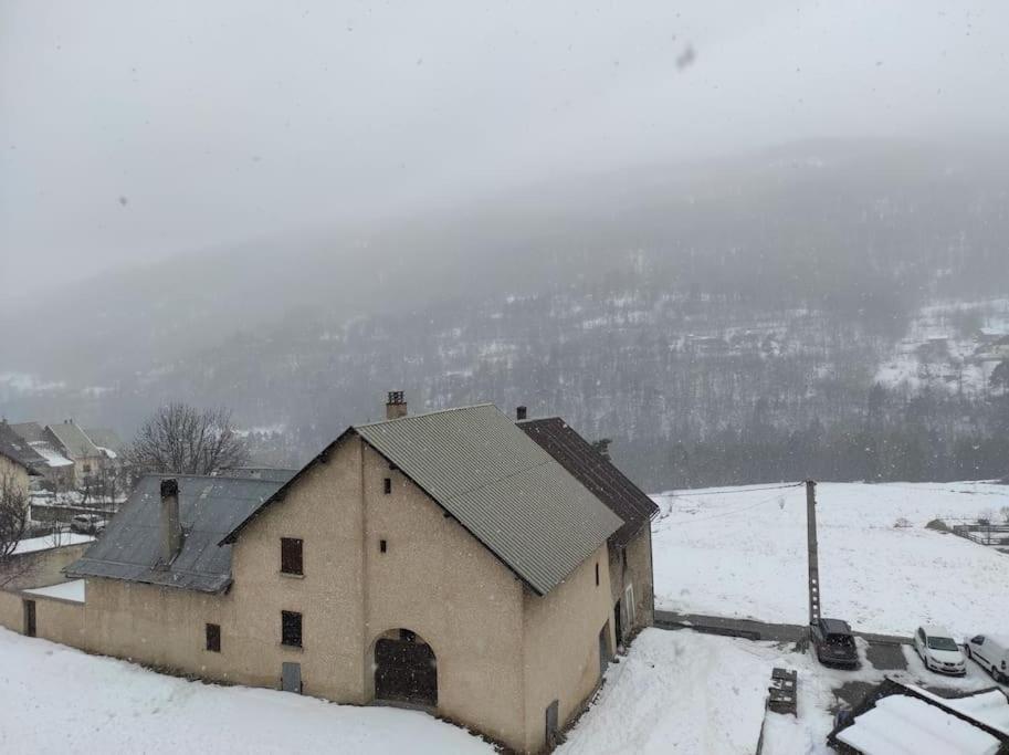 Appartement Vue Montagne, Cosy Et Chaleureux Briançon Buitenkant foto